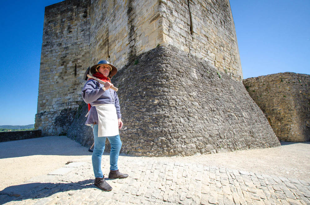 Cara a cara con un ingeniero de combate de 1442 Château de Castelnaud - Sapeur
